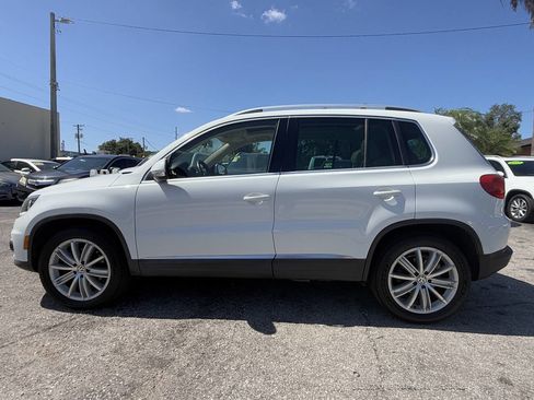 Used 2015 Volkswagen Tiguan SEL FWD image 9