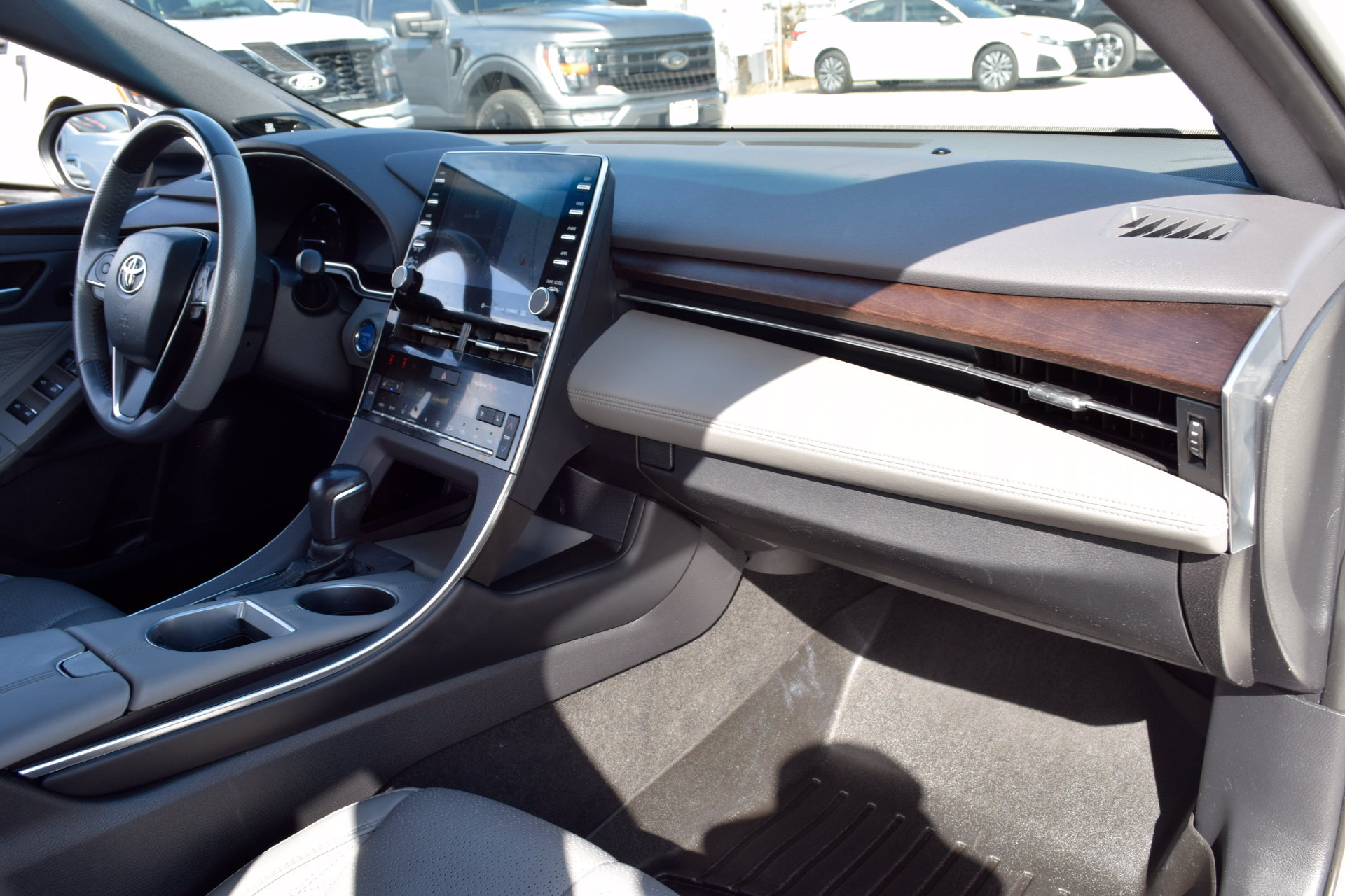 Used 2021 Toyota Avalon Limited w/ Advanced Safety Package FWD image 22