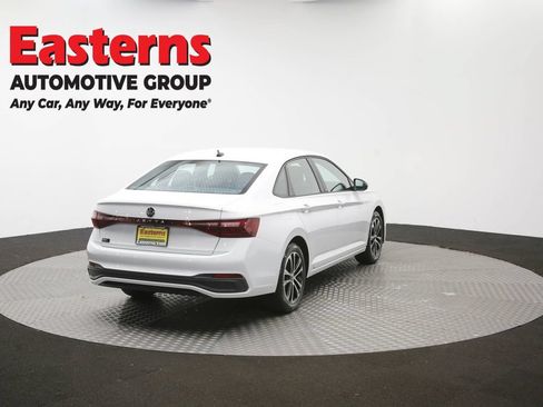 Used 2025 Volkswagen Jetta Sport FWD image 38
