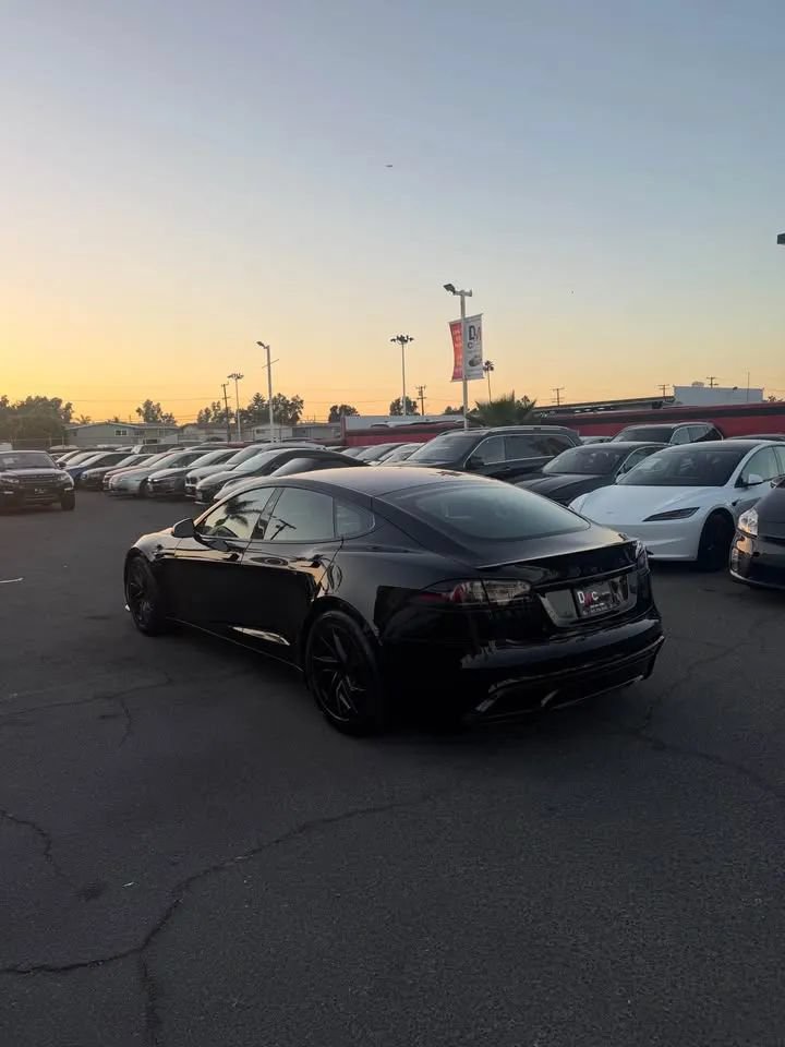 Used 2026 Tesla Model S Plaid AWD/4WD image 5