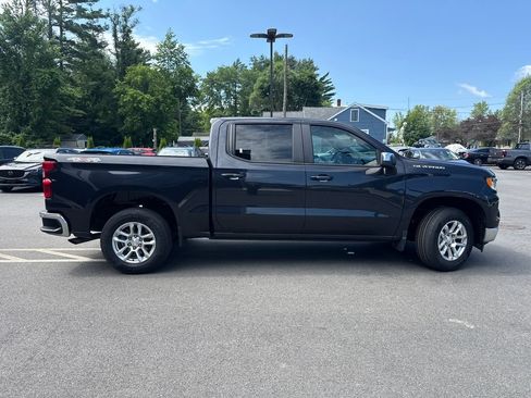 Used 2023 Chevrolet Silverado 1500 LT AWD/4WD image 6