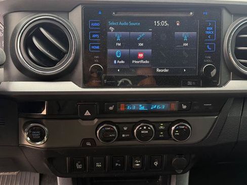 Used 2016 Toyota Tacoma TRD Off-Road w/ Premium & Technology Package RWD image 22