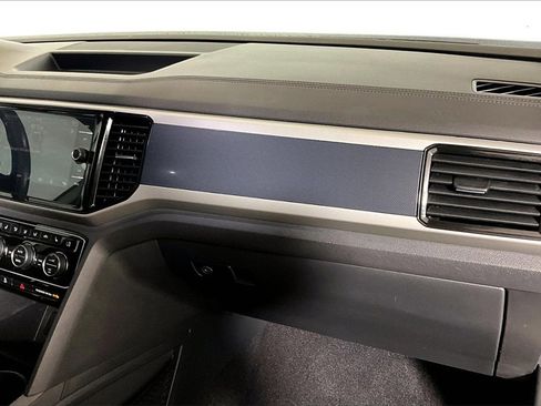 Used 2021 Volkswagen Atlas Cross Sport SEL R-Line image 12