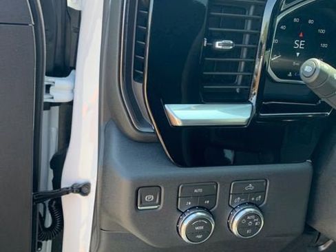 New 2026 GMC Sierra 1500 Elevation w/ Elevation Select Package AWD/4WD image 20