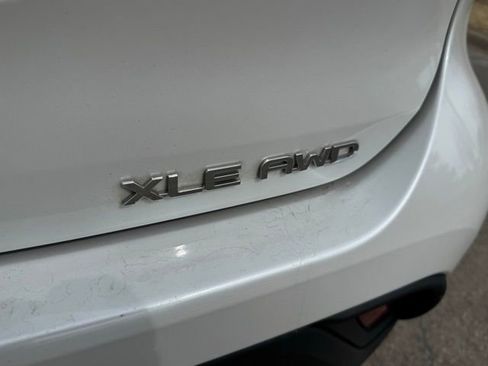 Used 2023 Toyota Highlander XLE image 46