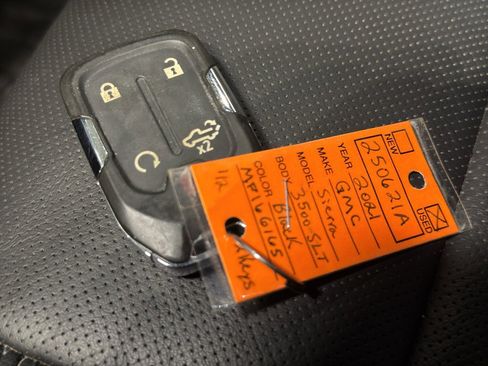 Used 2021 GMC Sierra 3500 SLT w/ SLT Preferred Package image 44