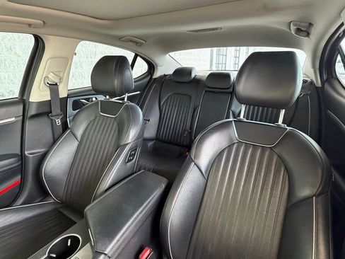 Used 2019 Genesis G70 2.0T Advanced w/ Elite Package image 2