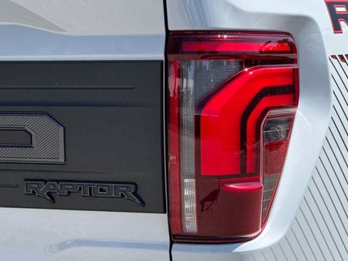Used 2025 Ford F150 Raptor AWD/4WD image 27
