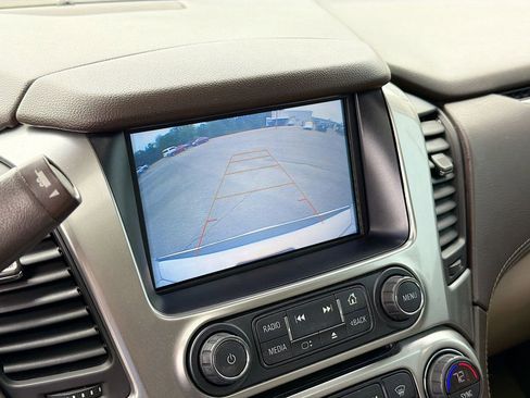 Used 2018 Chevrolet Tahoe Premier RWD image 14
