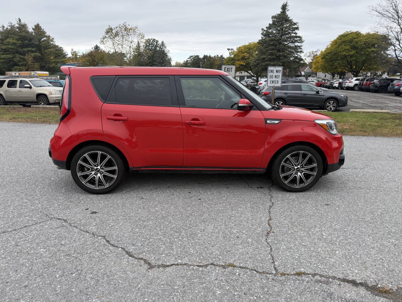 Used 2018 Kia Soul ! w/ Tech Package FWD image 6