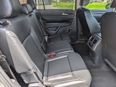 Used 2018 Volkswagen Atlas SE FWD image 33