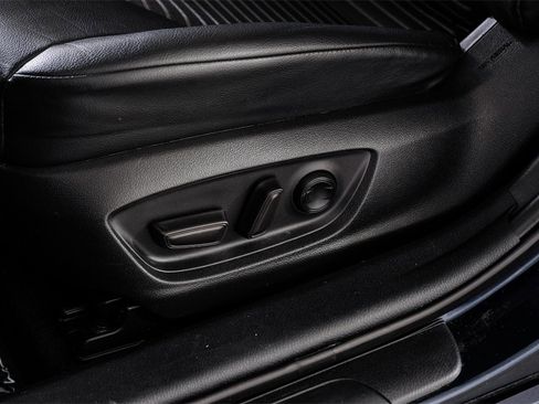 Used 2021 Toyota Camry SE image 30