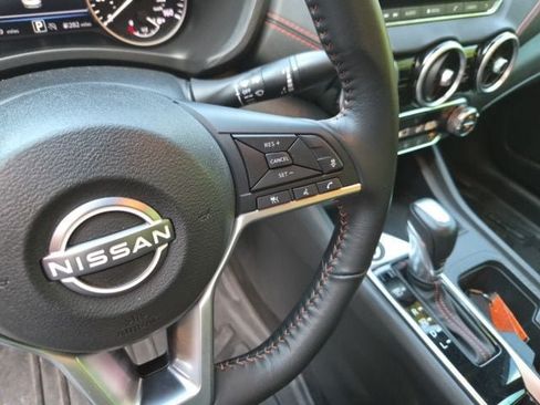 Used 2024 Nissan Sentra SR FWD image 19