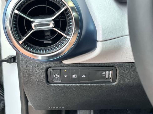 New 2026 Chevrolet Equinox EV LT image 17