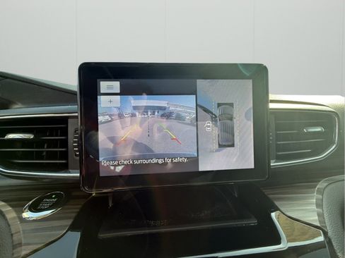 Used 2021 Ford Explorer Limited w/ Hybrid Equipment Group 310A image 26