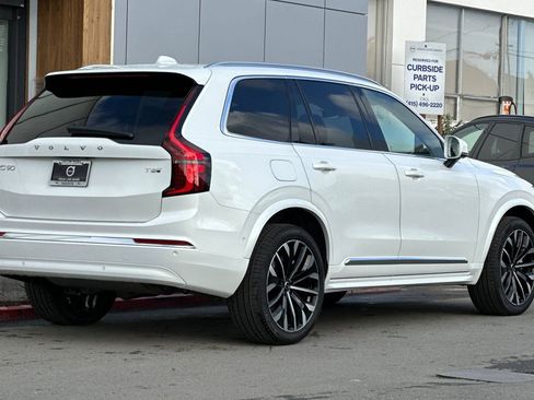 New 2026 Volvo XC90 T8 Plus w/ Protection Package Premier AWD/4WD image 2
