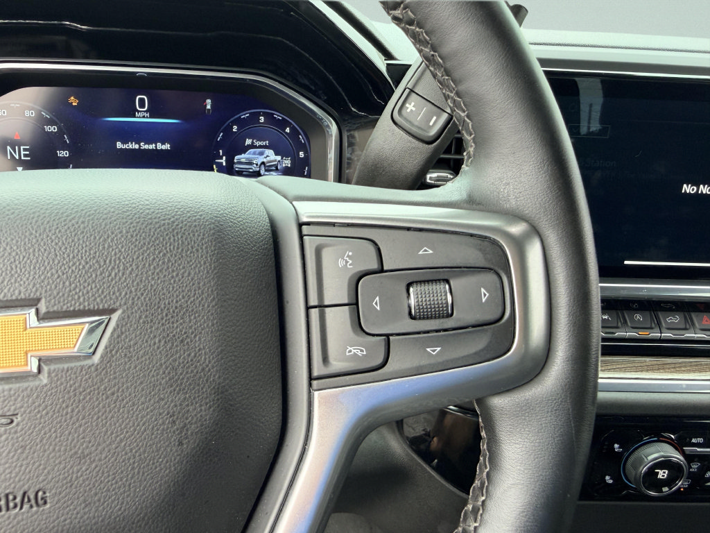 Used 2024 Chevrolet Silverado 1500 LT AWD/4WD image 22