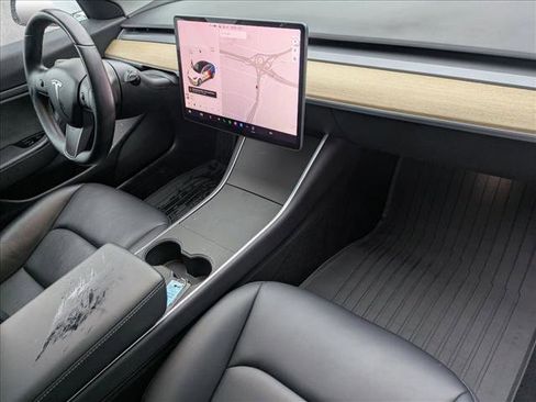 Used 2018 Tesla Model 3 Long Range image 22