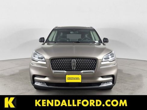 Used 2020 Lincoln Aviator Reserve w/ Equipment Group 201A AWD/4WD image 8