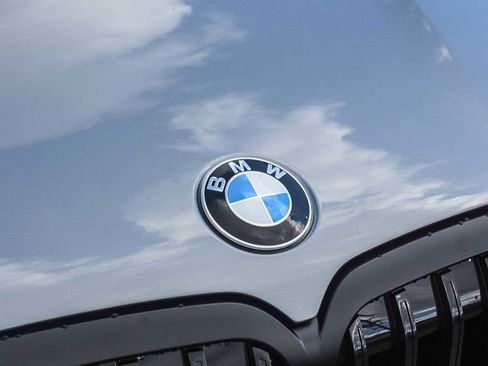 New 2026 BMW X7 xDrive40i w/ Executive Package image 11