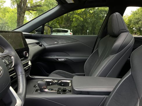 Used 2023 Lexus RX 500h F Sport w/ Cold Area Package image 19