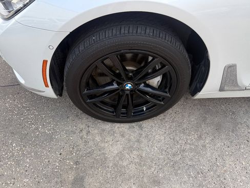 Used 2018 BMW 750i xDrive image 9