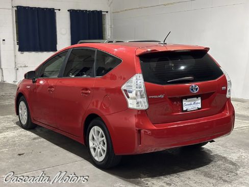 Used 2012 Toyota Prius V Three FWD image 5