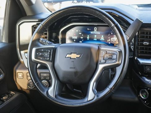 Used 2025 Chevrolet Silverado 2500 LT w/ Convenience Package image 15