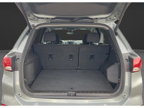 Used 2024 Chevrolet Equinox LT FWD image 32