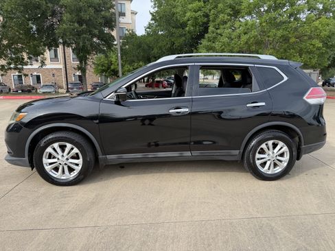 Used 2014 Nissan Rogue SV w/ SV Premium Package FWD image 4