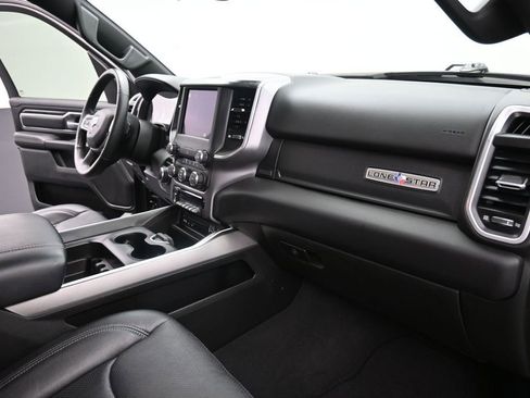 Used 2019 RAM 1500 Big Horn AWD/4WD image 25