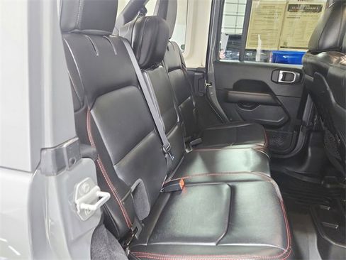 Used 2021 Jeep Wrangler Unlimited Rubicon image 39