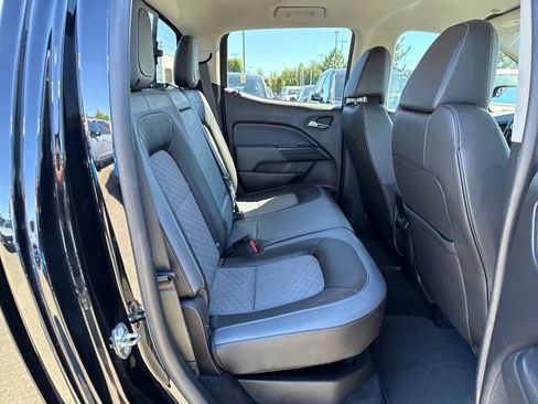 Used 2018 Chevrolet Colorado Z71 AWD/4WD image 10