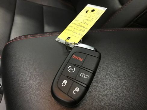Used 2025 Dodge Durango GT AWD/4WD image 23