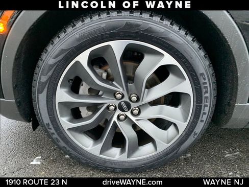 Certified 2022 Lincoln Nautilus Reserve image 27