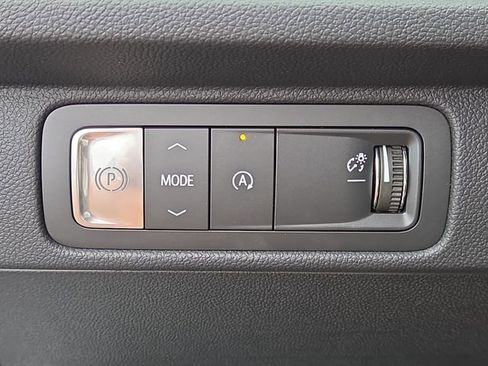 New 2026 Chevrolet Traverse LT image 18