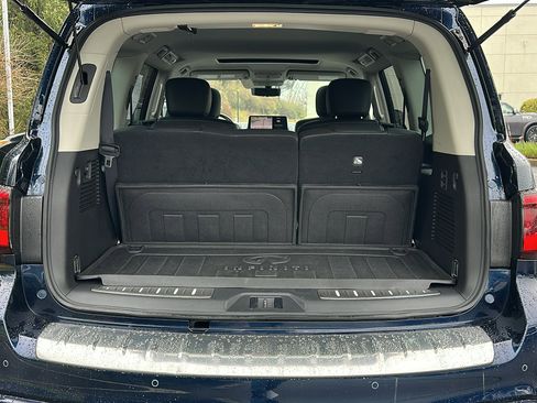 Certified 2023 INFINITI QX80 Premium Select w/ All-Season Package image 7