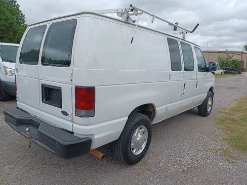 Used 2012 Ford E-250 and Econoline 250 w/ Commercial Cargo Van Pkg image 5
