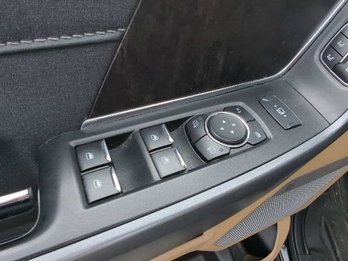 Used 2024 Ford F250 Lariat w/ Lariat Ultimate Package AWD/4WD image 13