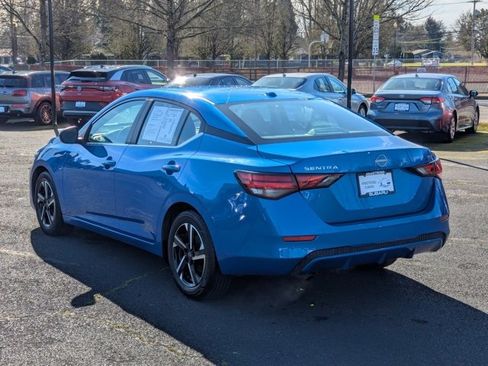 Used 2024 Nissan Sentra SV image 3