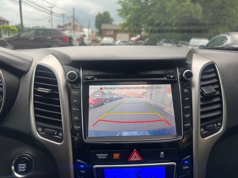 Used 2013 Hyundai Elantra GT w/ Tech Pkg FWD image 29