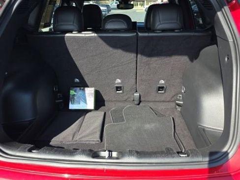 Used 2023 Jeep Compass Limited image 13