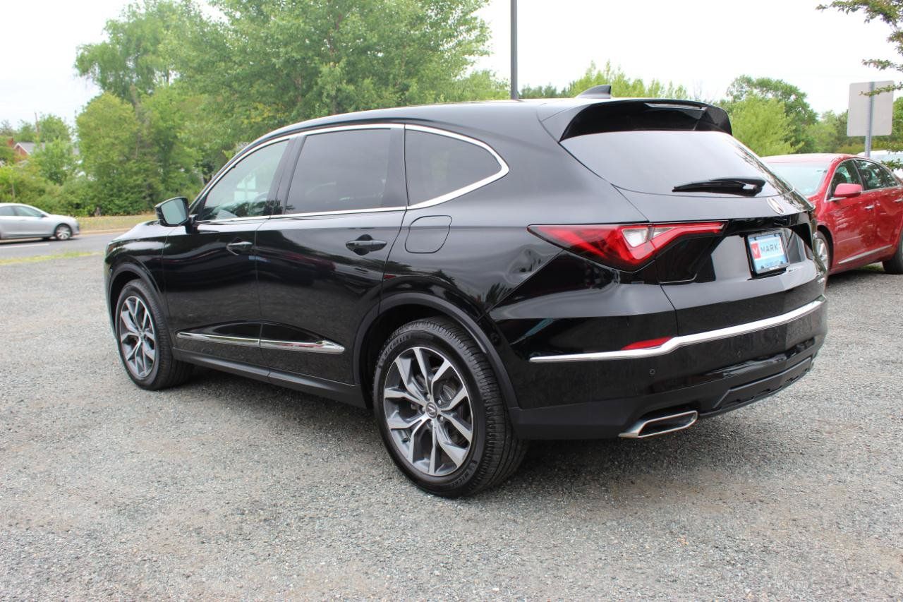 Used 2024 Acura MDX w/ Technology Package AWD/4WD image 4