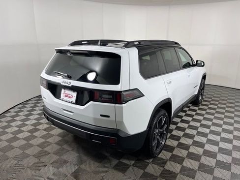 Used 2026 Jeep Cherokee Overland AWD/4WD image 7