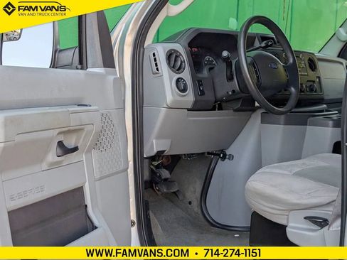 Used 2013 Ford E-350 and Econoline 350 XLT RWD image 13