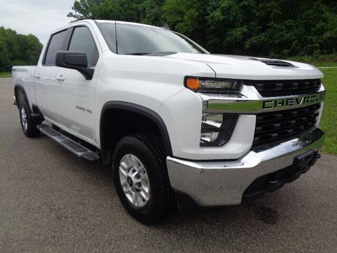 Used 2022 Chevrolet Silverado 2500 LT AWD/4WD image 8