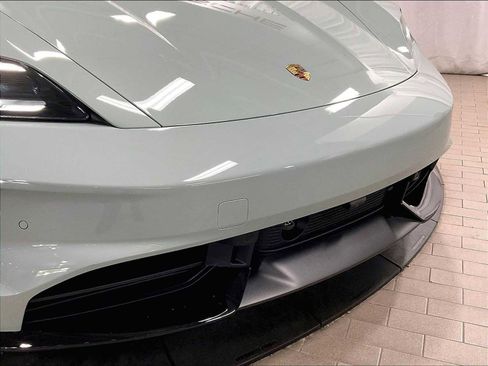 Used 2025 Porsche Taycan GTS image 34
