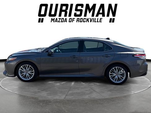 Used 2018 Toyota Camry XLE w/ Audio Package image 3