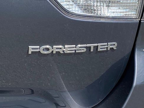 Used 2024 Subaru Forester Limited AWD/4WD image 11