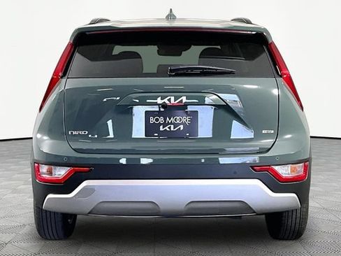 New 2026 Kia Niro EX FWD image 5